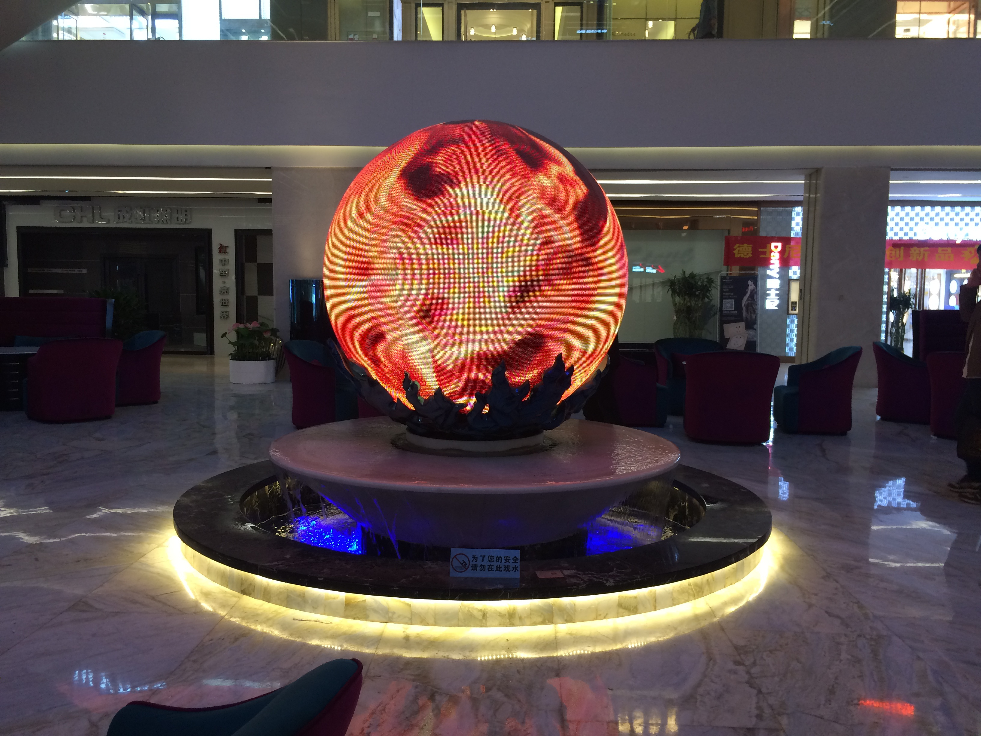 Custom Full Color Round Sphere Flexible LED Display Screen P1.8 P2 P3 P4 Indoor Soft Ball Spherical Led Billboard Display