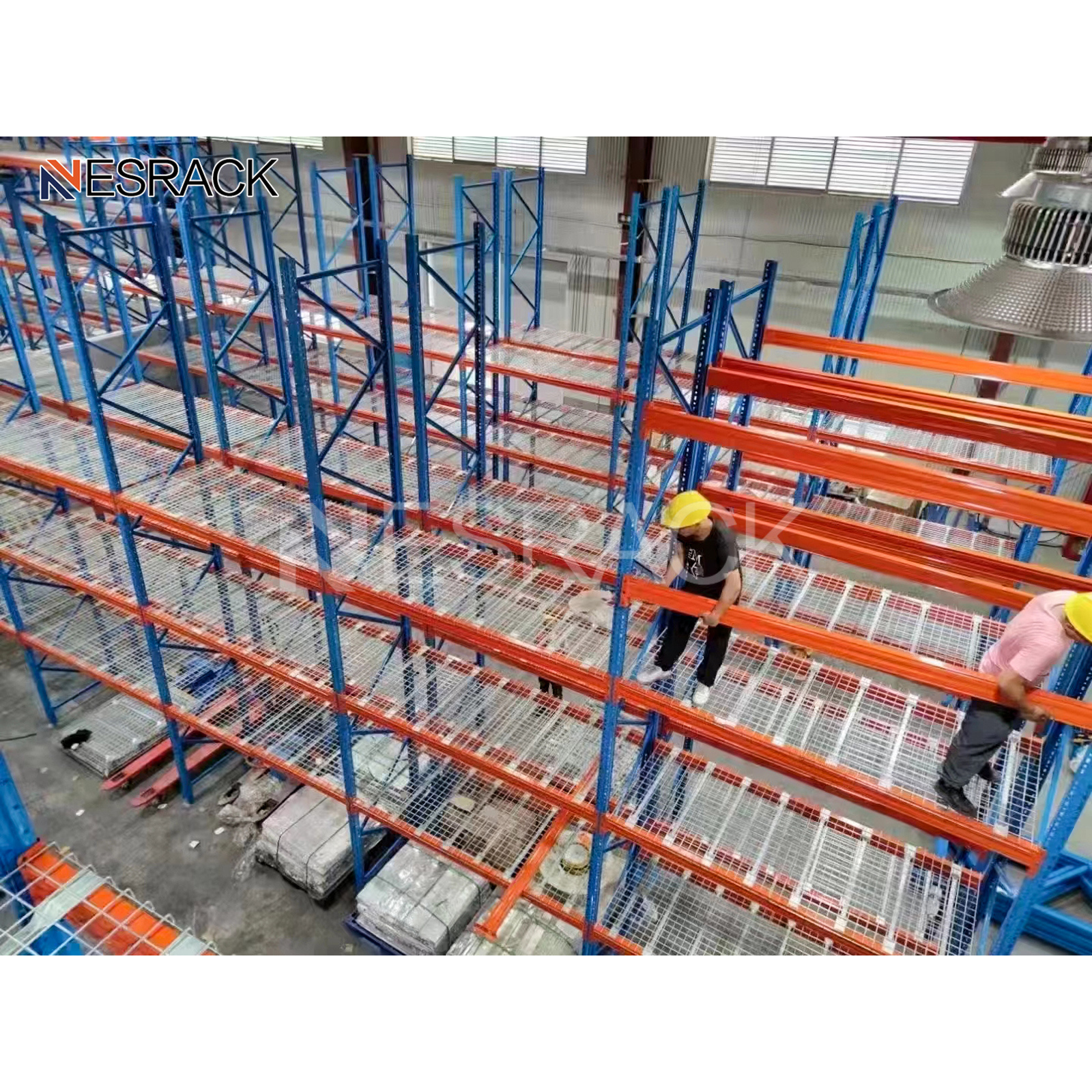 Boltless heavy duty pallet rack pallet rack stacking shelves system manufacturer with color steel wire mesh decking