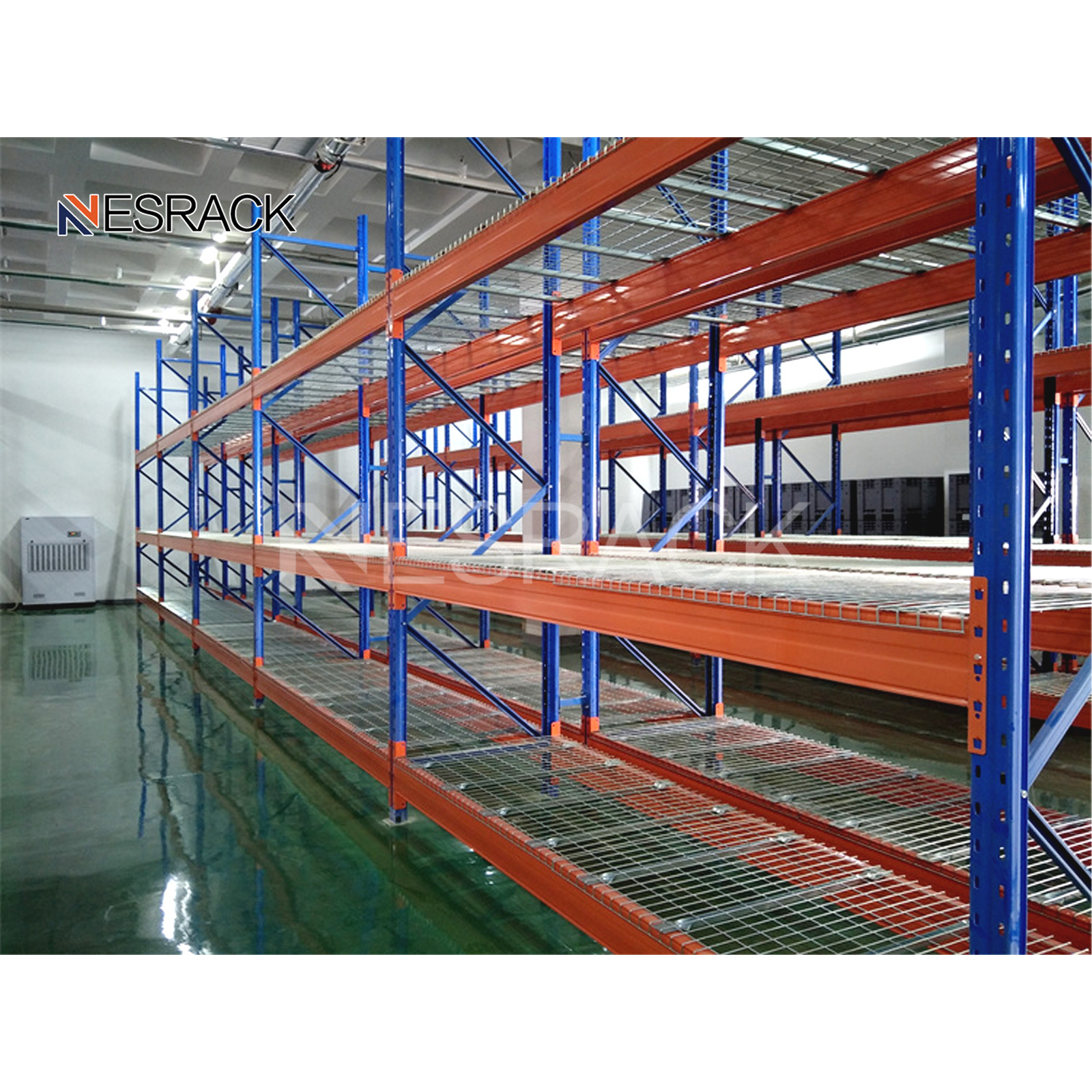 Boltless heavy duty pallet rack pallet rack stacking shelves system manufacturer with color steel wire mesh decking