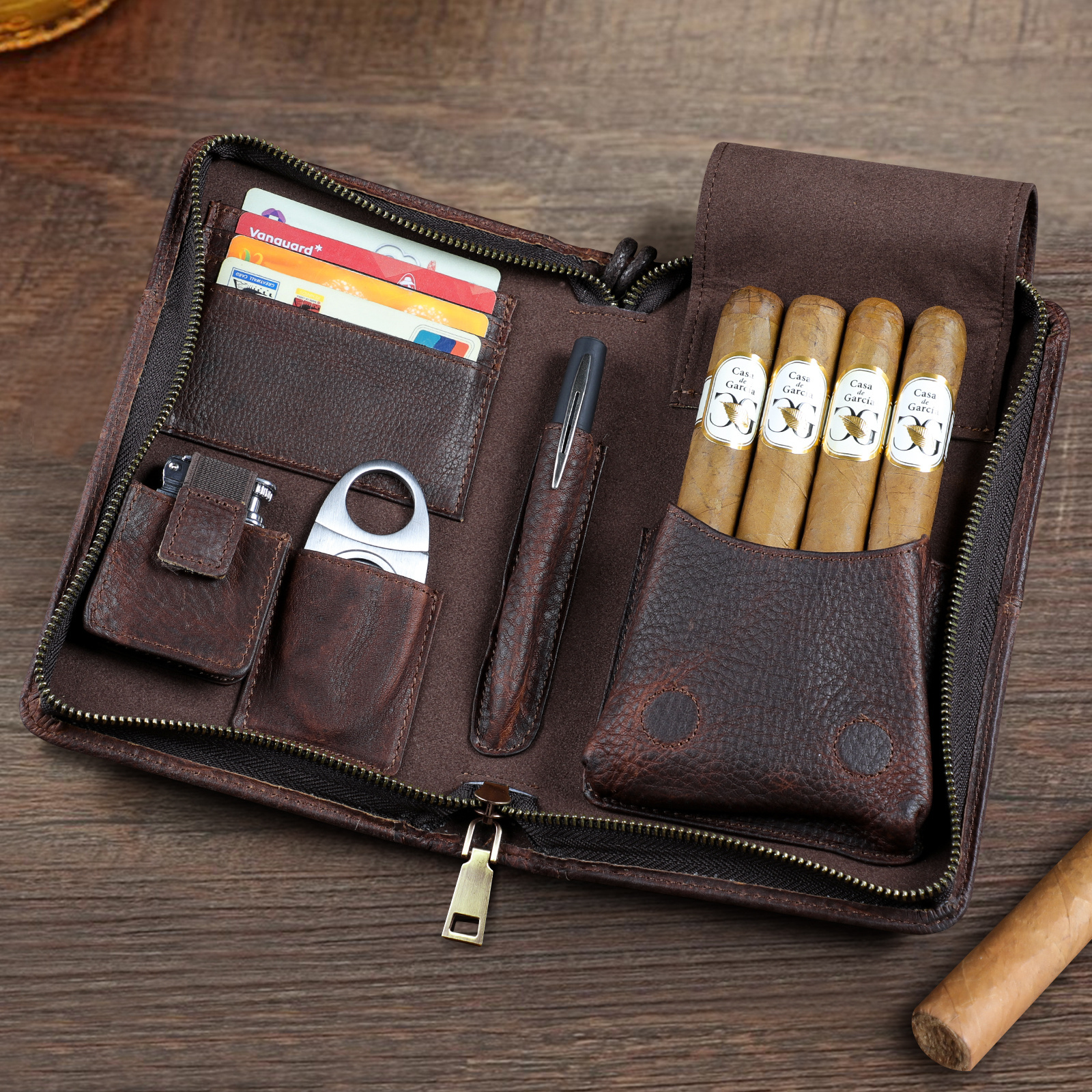 Wholesale Travel Luxury Travel Humidor Cigar Bag Portable Custom Logo Lighter Cutter Box Genuine Leather Humidor Cigar Case