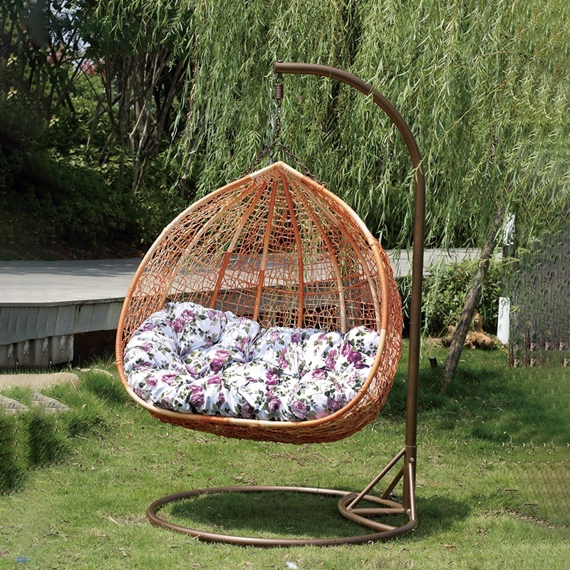 2021 adult outdoor garden balcony relax 2 person rattan resin hanging cheap double egg swing chair