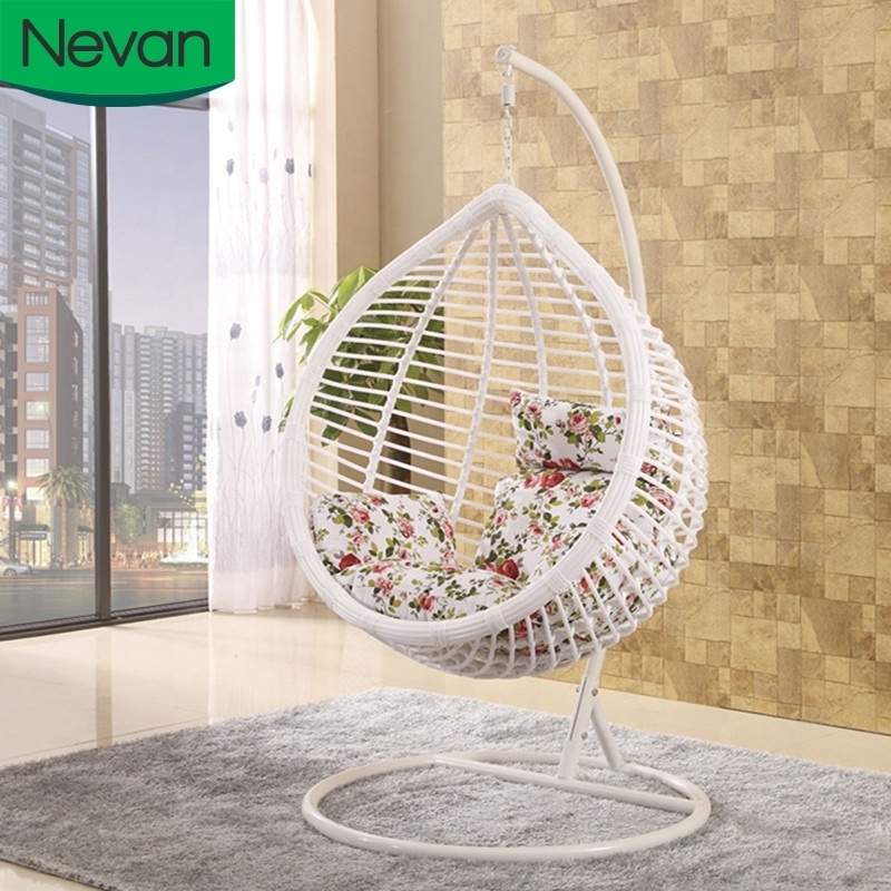 2021 best hot leisure nordic modern outdoor furniture garden white swing hanging egg chair