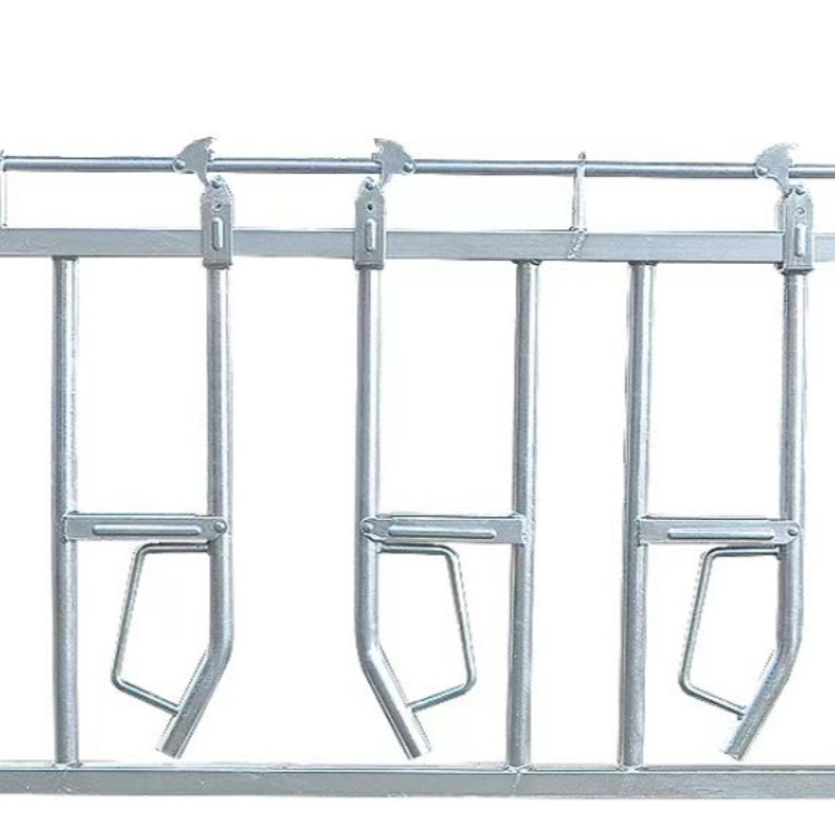 Hot-dip Galvanized Cattle Head Lock Cow Diary Cages Cow Self Locking Panel Flexible Pregnant Cattle Head Lock