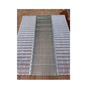 Sow Floor Triangular steel floor for Sows Finishers 400*600 Pig Farming Slats for Farrowing Crate