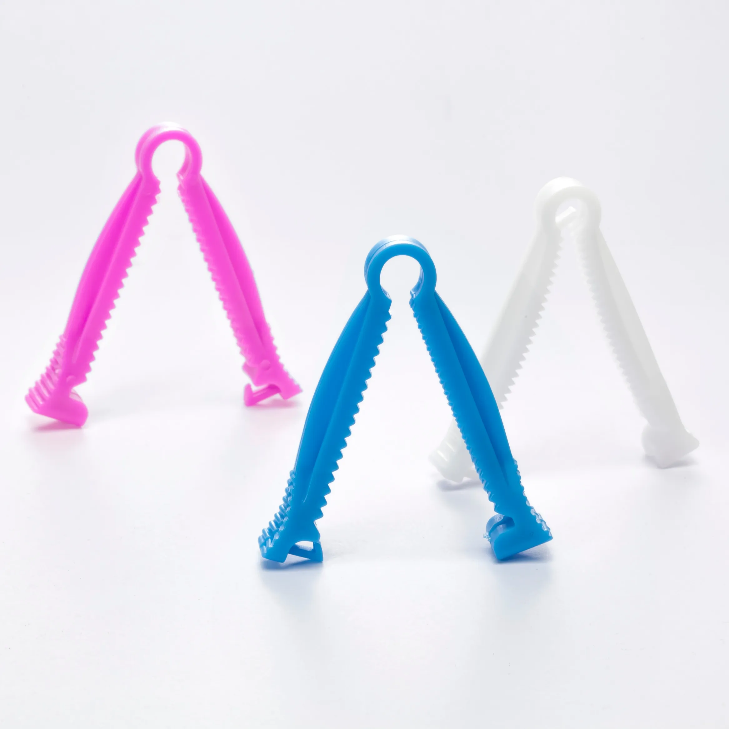 Disposable Gynecologic Plastic Scissor Clamp Medical Umbilical Cord Clamp