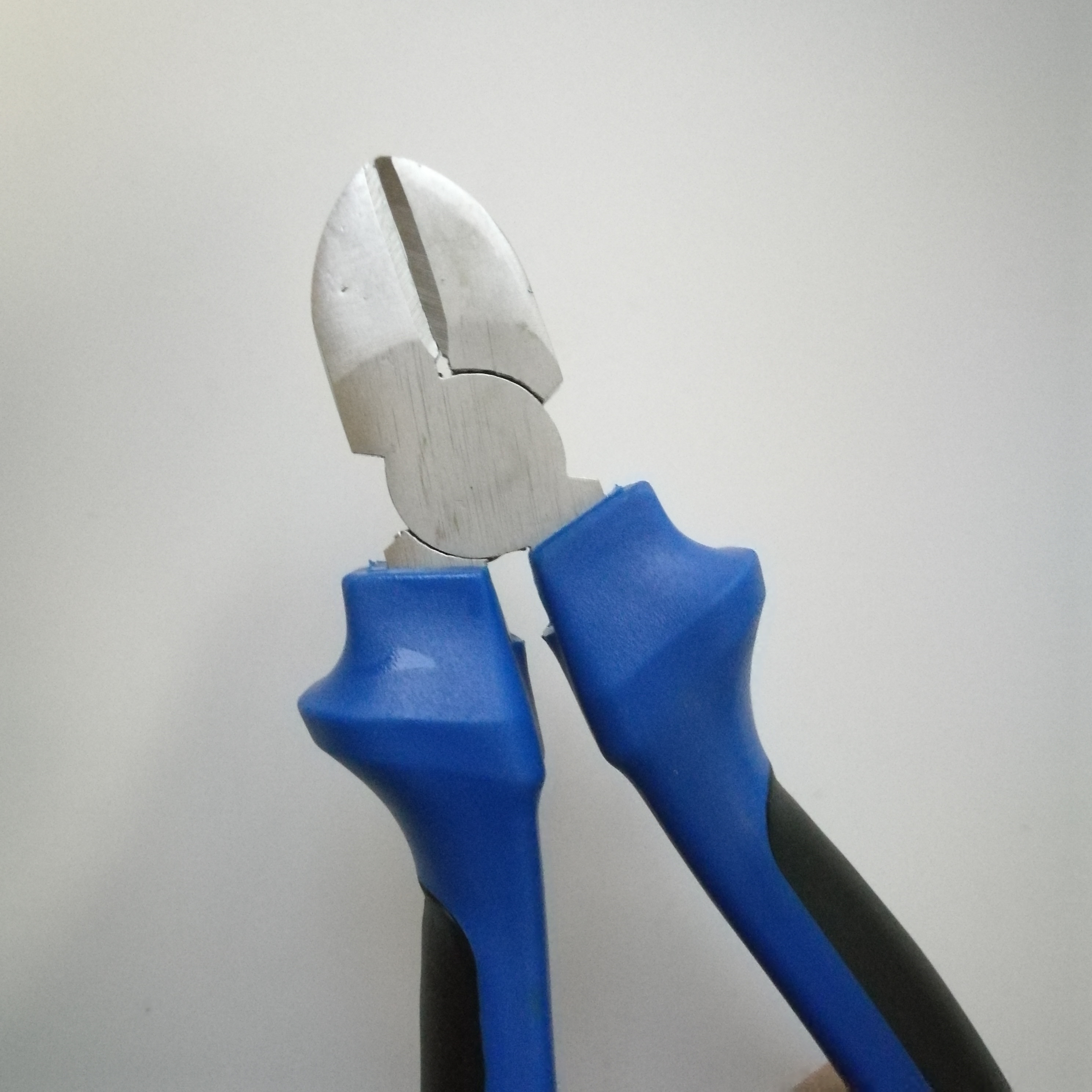 NEWMAN Multi Function Diagonal Plier