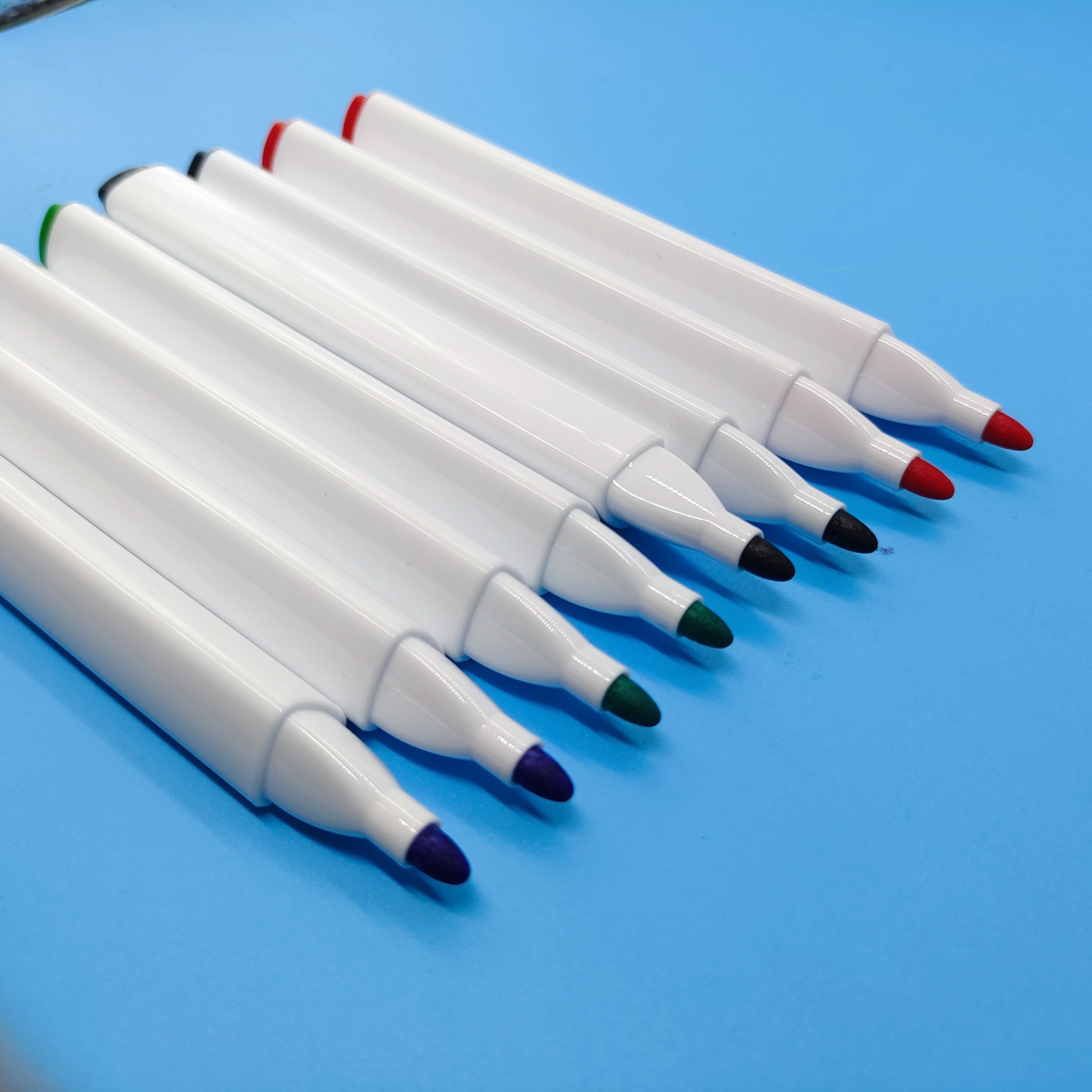 High Quality Triangle Shape Non-toxic Dry Erase Whiteboard Marker ink Manufacturer cheap pen set