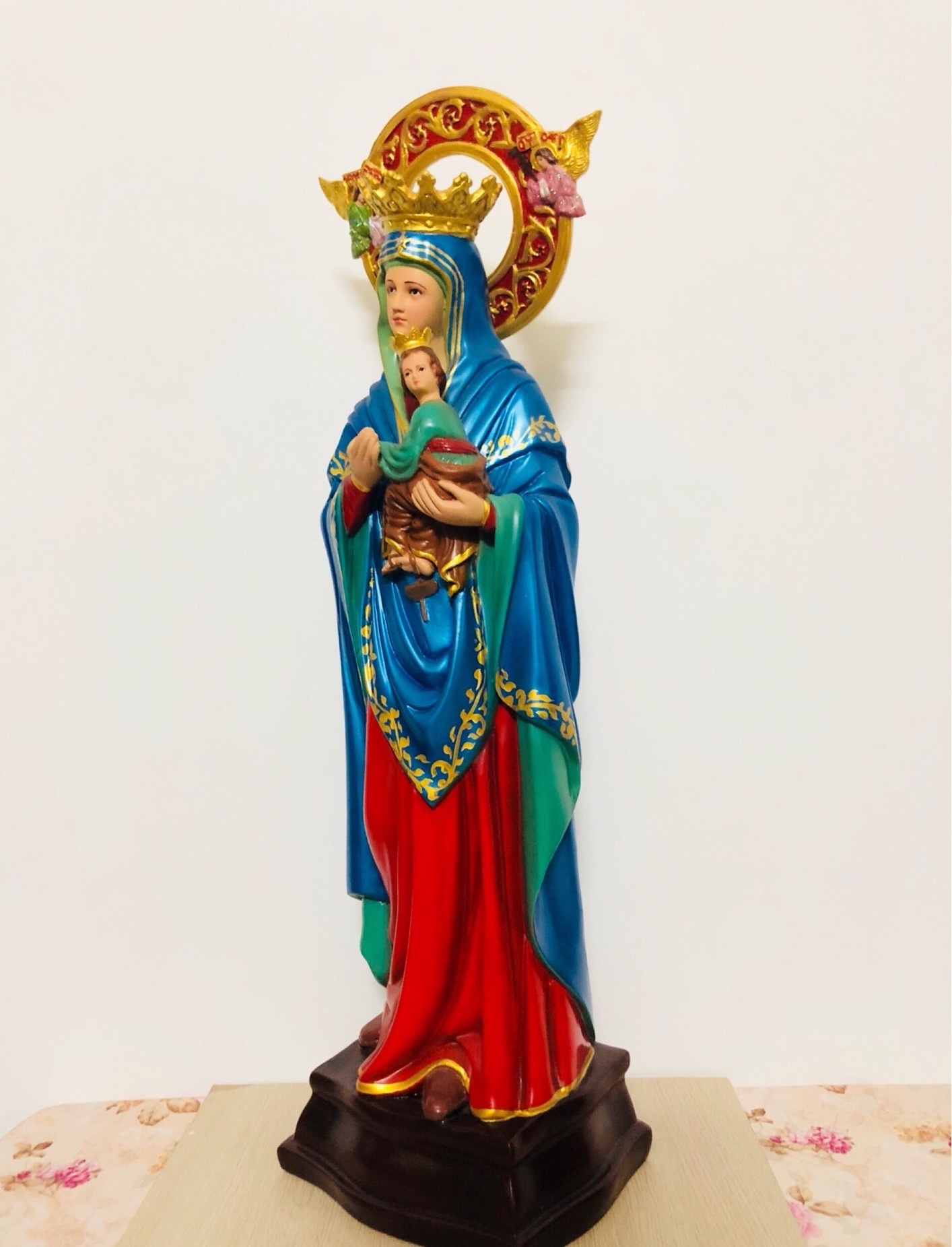 Religious Generous Virgin Mary Statue, The Blessed Mother of The Immaculate Comception.