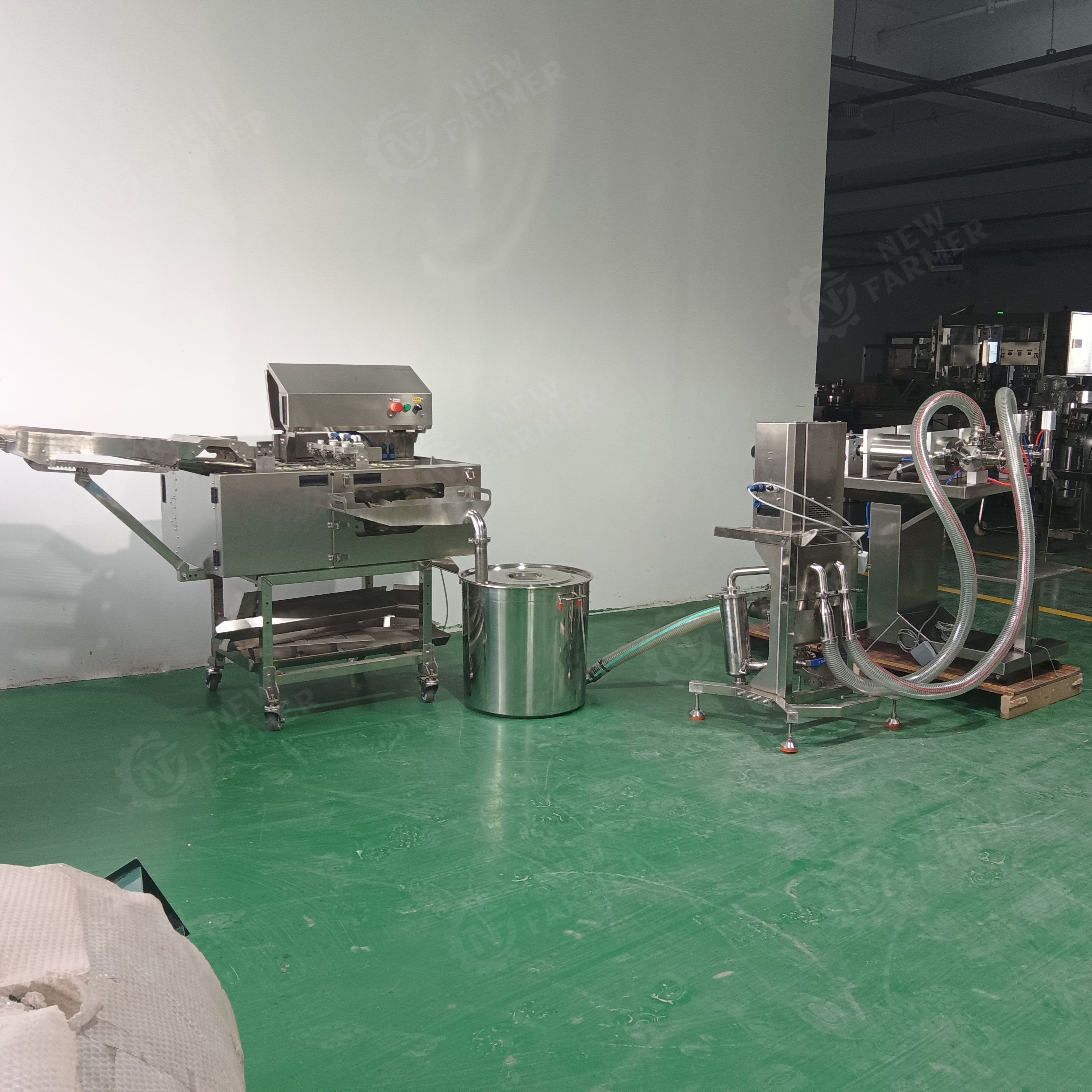 Multifunctional Egg Processing Industrial Egg Washing Machine / Egg Packing Machine / Egg Cracking Machine