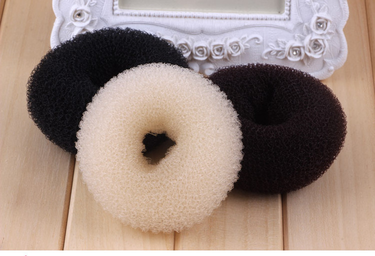 NC0436 Hot Sponge Braider Ring Women Hair Bun Ring Donut Shaper Maker 4 Sizes Black Coffee Beige Fashion Styling Tools Hair Clip