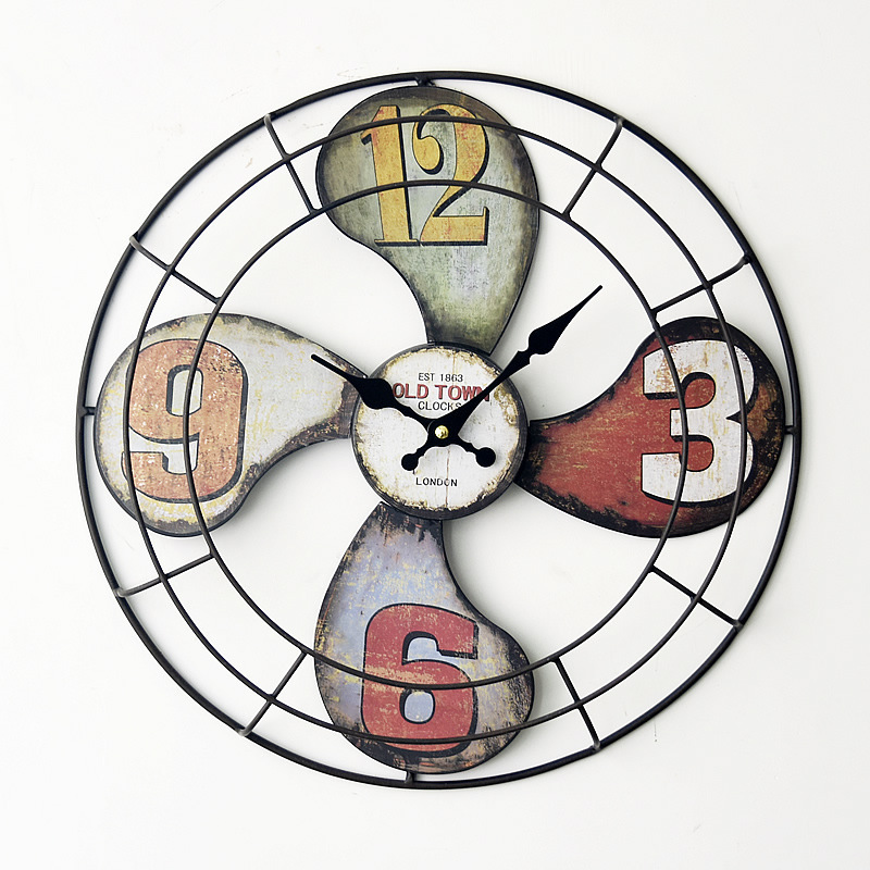 Easy To Hang And Transport Custom Vintage Wall Clock