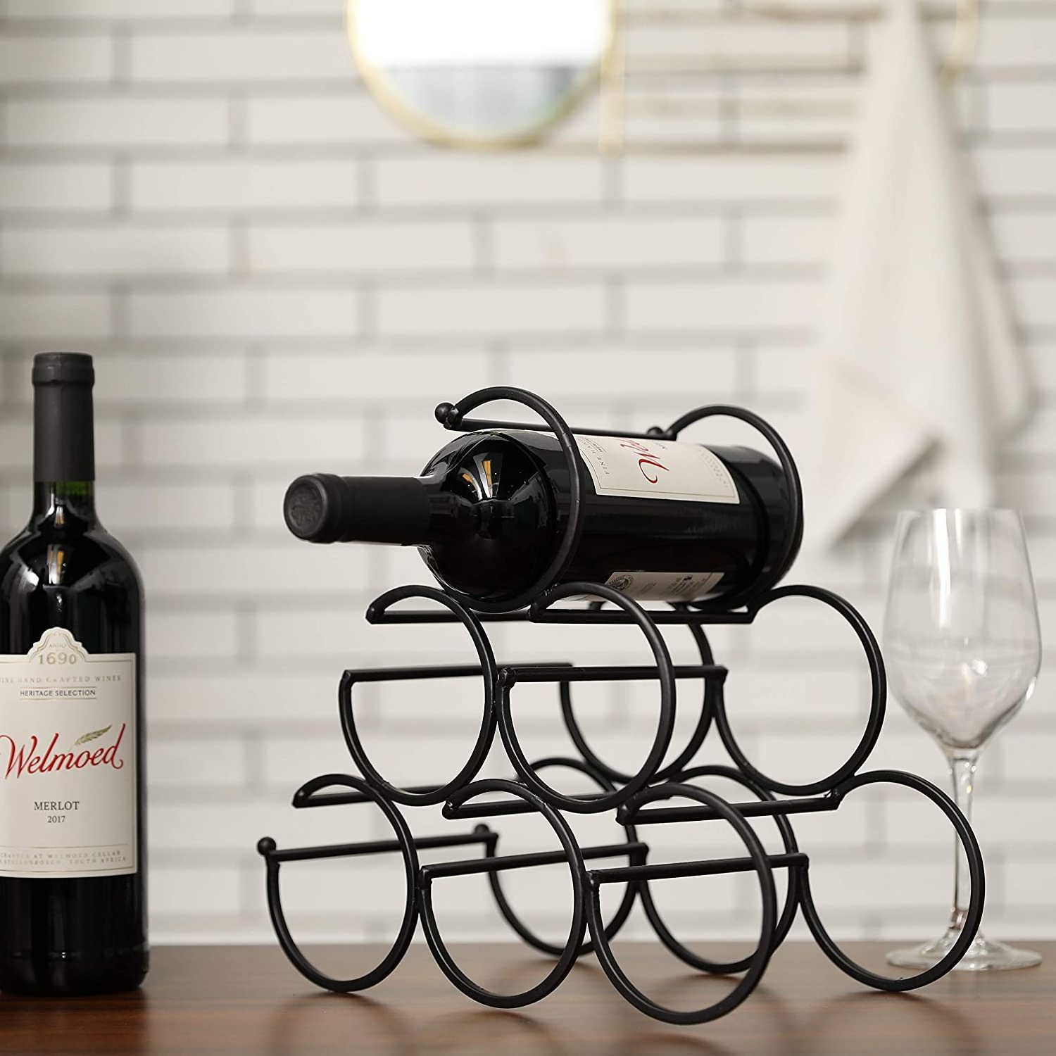 2022 New Arrival Wall Wine Display Rack Manufacture OEM Home Decoration Black Iron Wire Standing 6 Bottles Store Display Rack