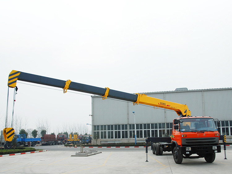 New 12Ton Truck Mounted Telescopic Boom Lorry Crane SQ12SK3Q In Stock