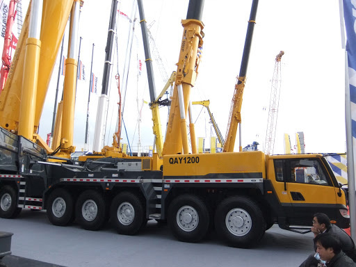 High Performance 180ton All Terrain Crane Portable Mobile Crane QAY180 With Cheap Price