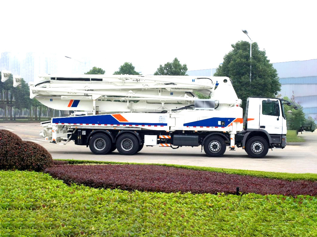 China Top Brand 52m Truck Mounted Concrete Pump 52X-6RZ For Sale