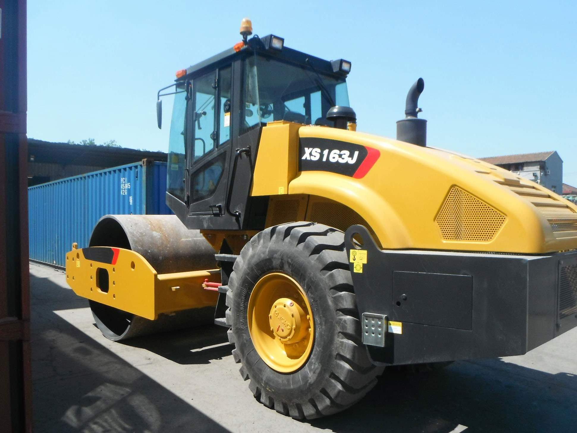 14 Ton China Top Brand Single Drum Vibratory Road Roller XS143J with Mechanical Control