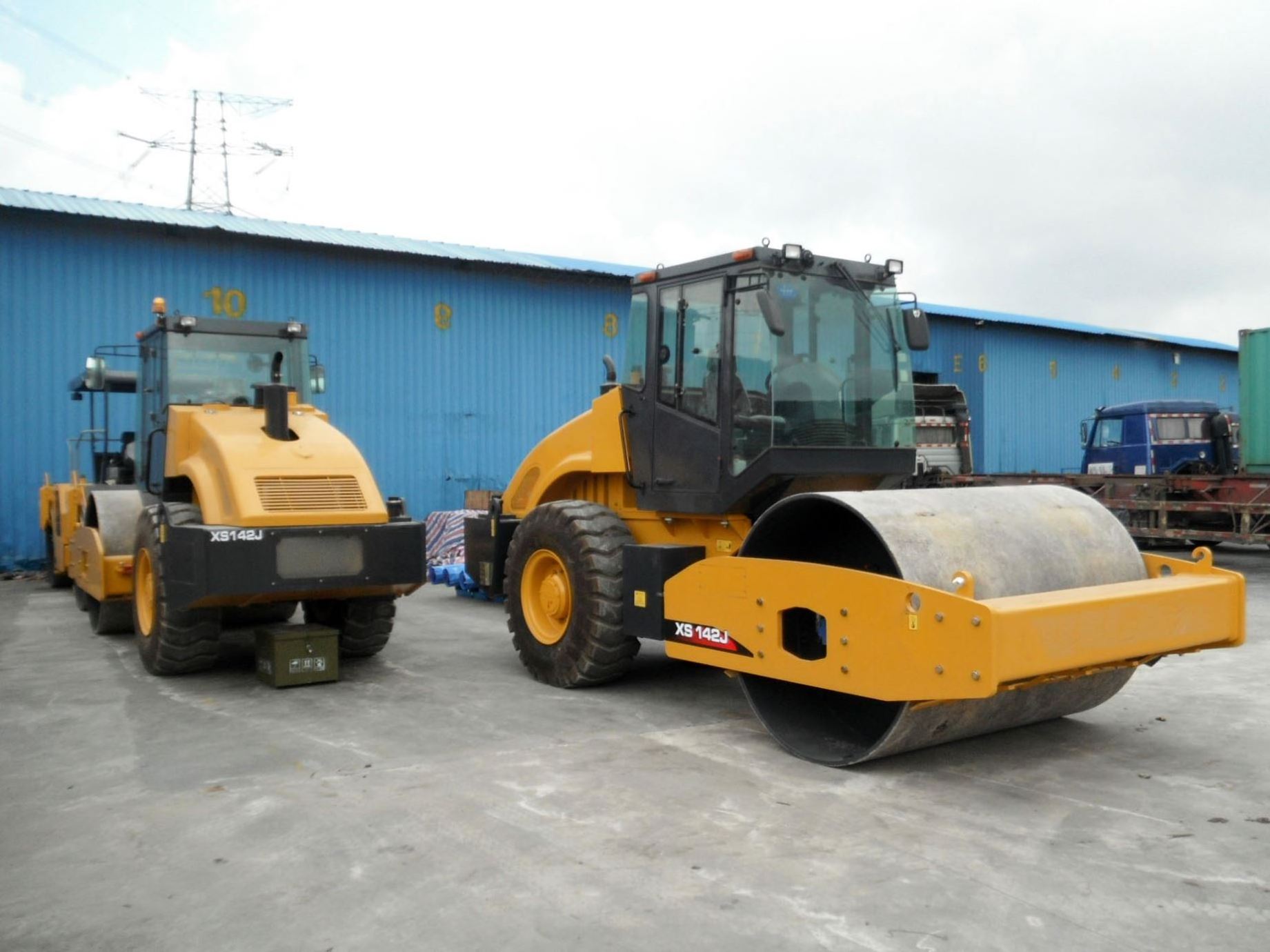 14 Ton China Top Brand Single Drum Vibratory Road Roller XS143J with Mechanical Control