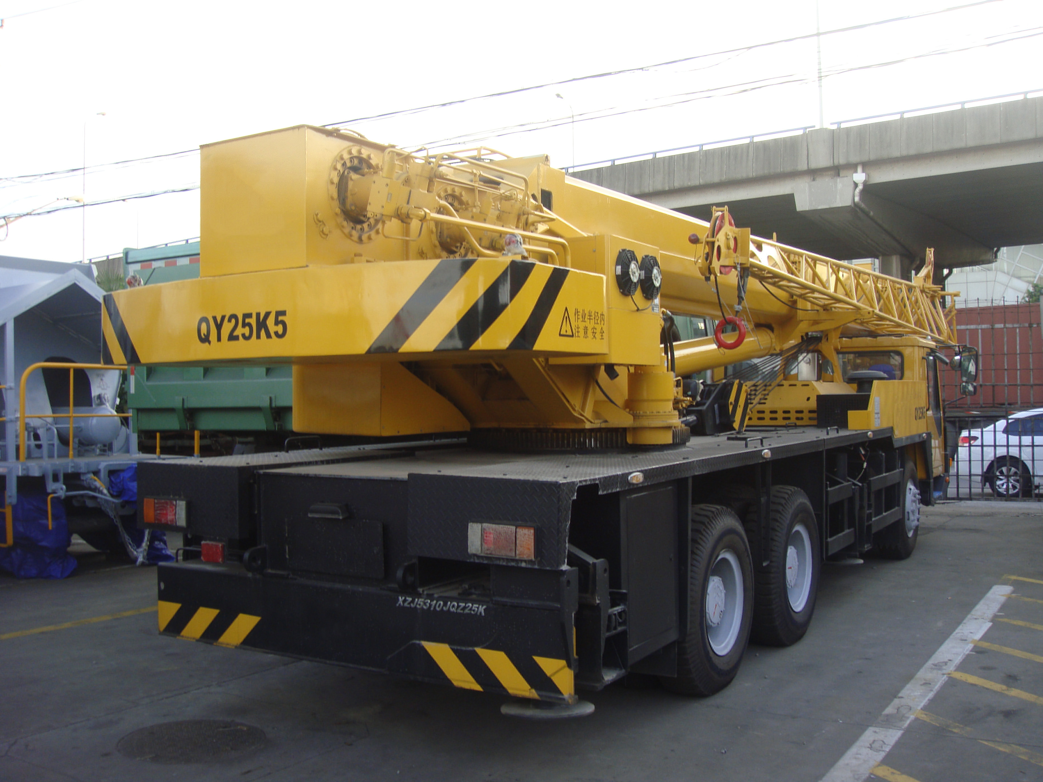 25 Ton Hydraulic Crane Truck Manufacturer QY25K5