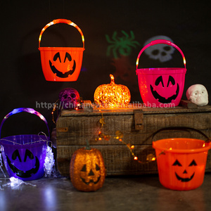 Hot selling Halloween Plastic Pumpkin Bucket Led Candy Lantern for Indoor Outdoor Halloween Party Decoration