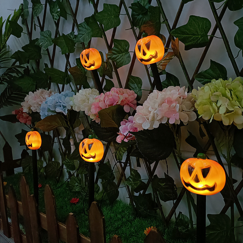 2023 New Design Outdoor Halloween Decorative lights Solar LED Plastic 3D Pumpkin Lawn Lights For Garden Festival