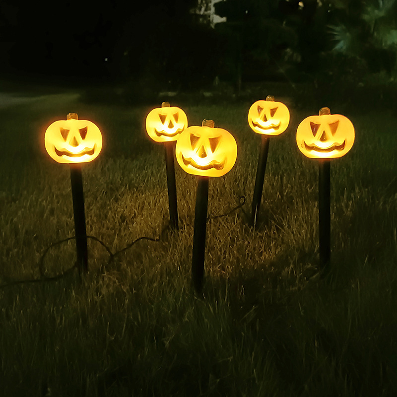 2023 New Design Outdoor Halloween Decorative lights Solar LED Plastic 3D Pumpkin Lawn Lights For Garden Festival