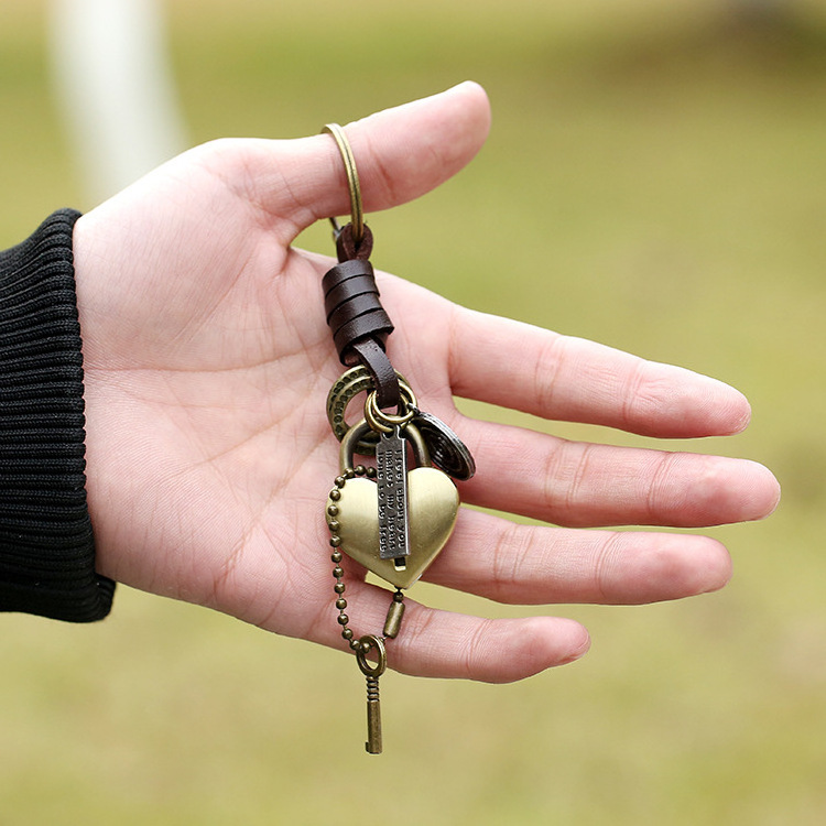 Skerwal Jewelry Punk Rock Leather Vintage Heart Shaped Lock And Key Keychains for Lover Creative Gift