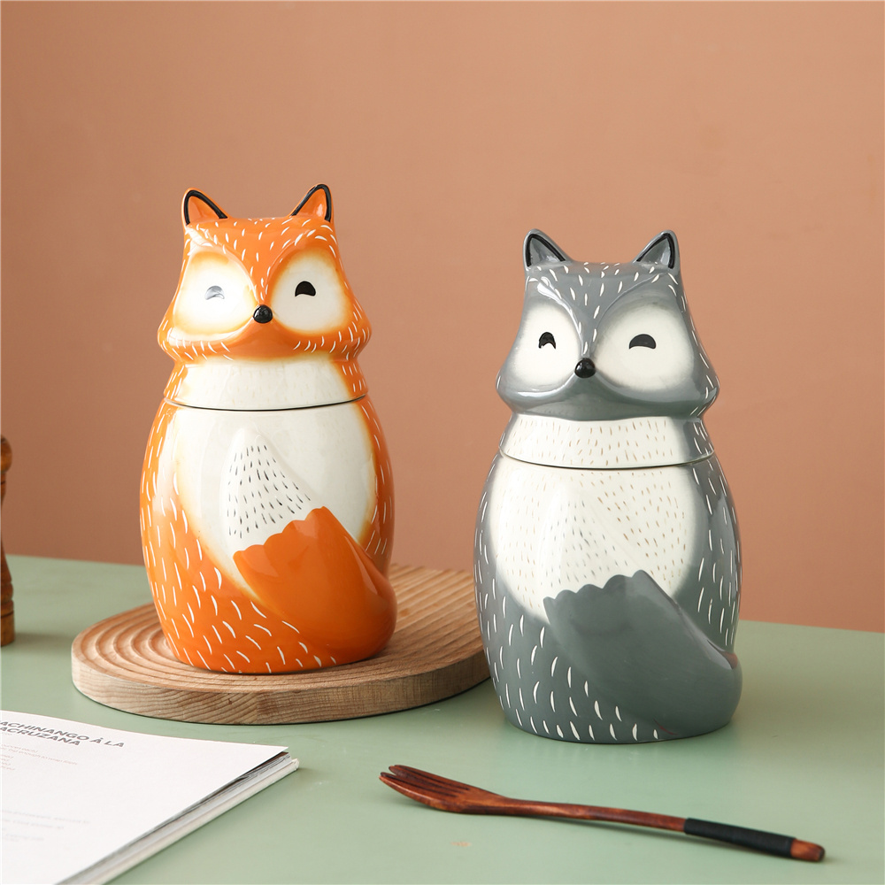 Custom Cartoon Hand-Painted Ceramic Animal Shape Cookie Jar Fox Shaped Food Jar Storage Container Ceramic Canister