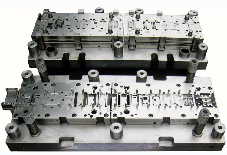 Dongguan China Iso9001 Factory Custom Auto Body Parts 3D Design Punching Stamping Press Mould