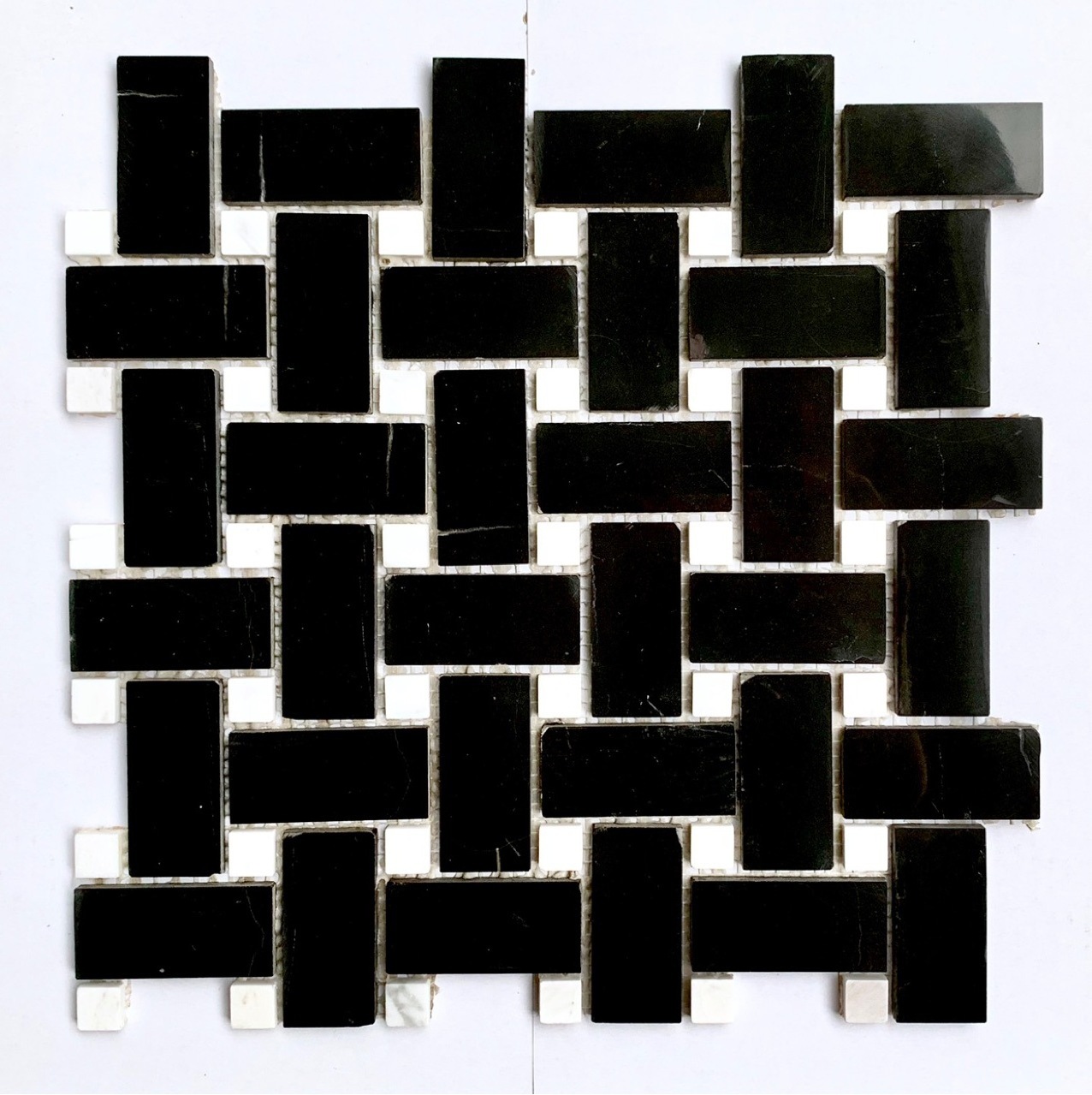 Newstar Polished Surface Irregular Bathroom Tiles Walls and Floors Basketweave Mosaic Tiles Marble Tiles