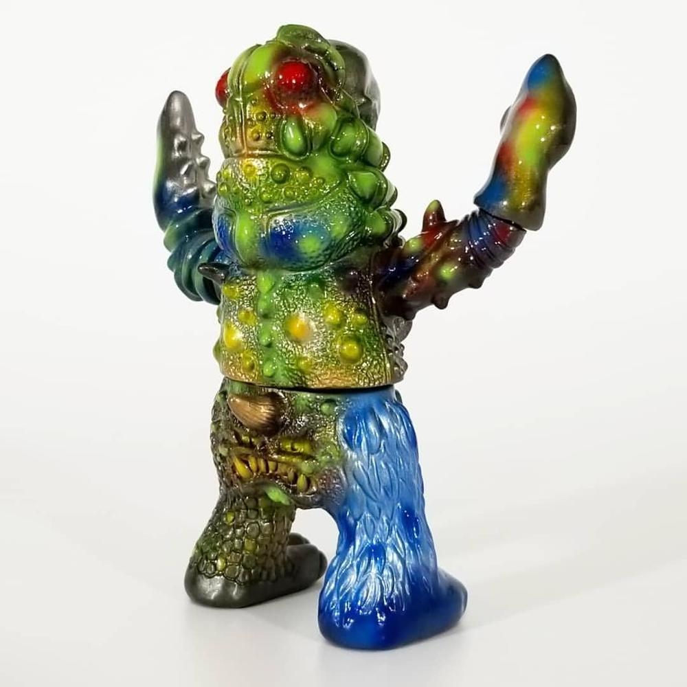 Custom vinyl sofubi figurine manufacturer, designer pvc vinyl figure toy, monster custom figurine maker for designer