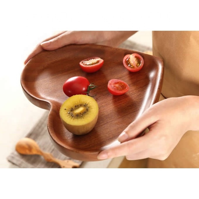 Organic Wooden Handmade and Wooden Heart Shape Serving Tray Hotel & Restaurant Use Attractive Look Wooden Food Serving Tray