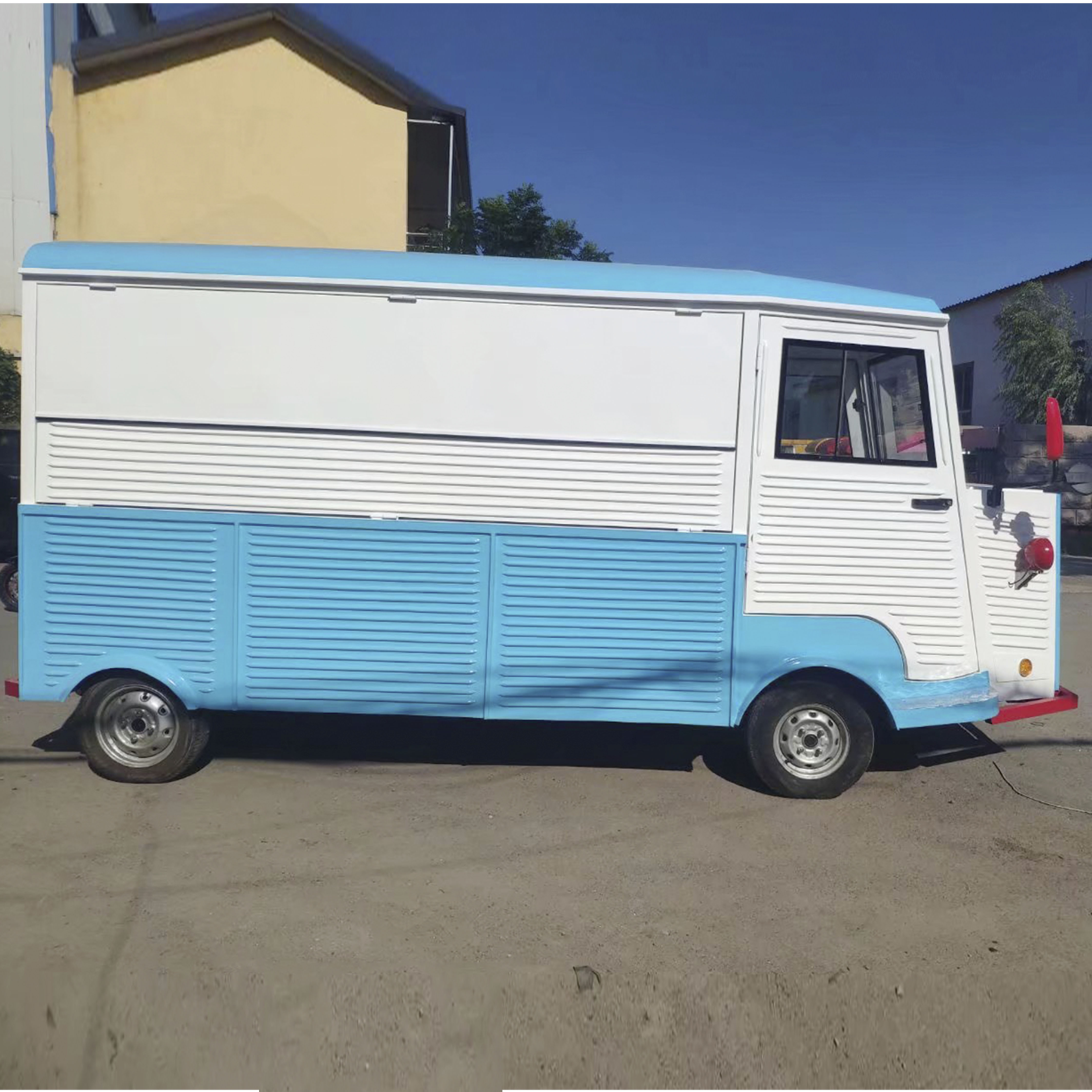 Beautiful High Quality Vintage Food Trailer Van Electric Mobile Food Truck With Ce Certification