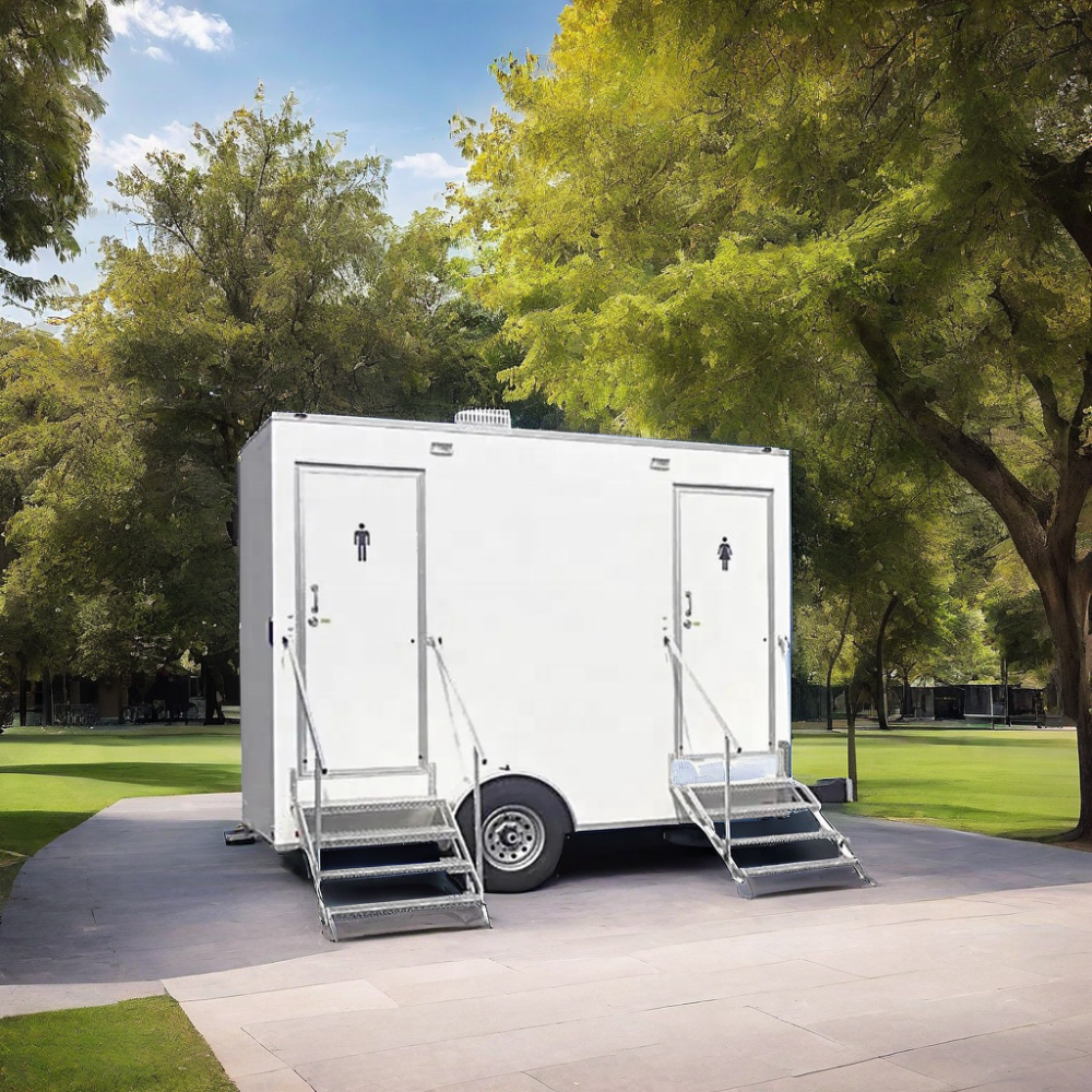 2023 Luxury WC Movable Mobile Public Flushing Toilet for Outdoor Portable Toilet with Mobile Trailer for Sale South Africa