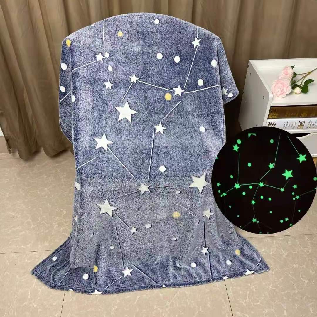 Beautiful and mysterious moon and star printed flannel blanket luminous glow in the dark kids blanket throw