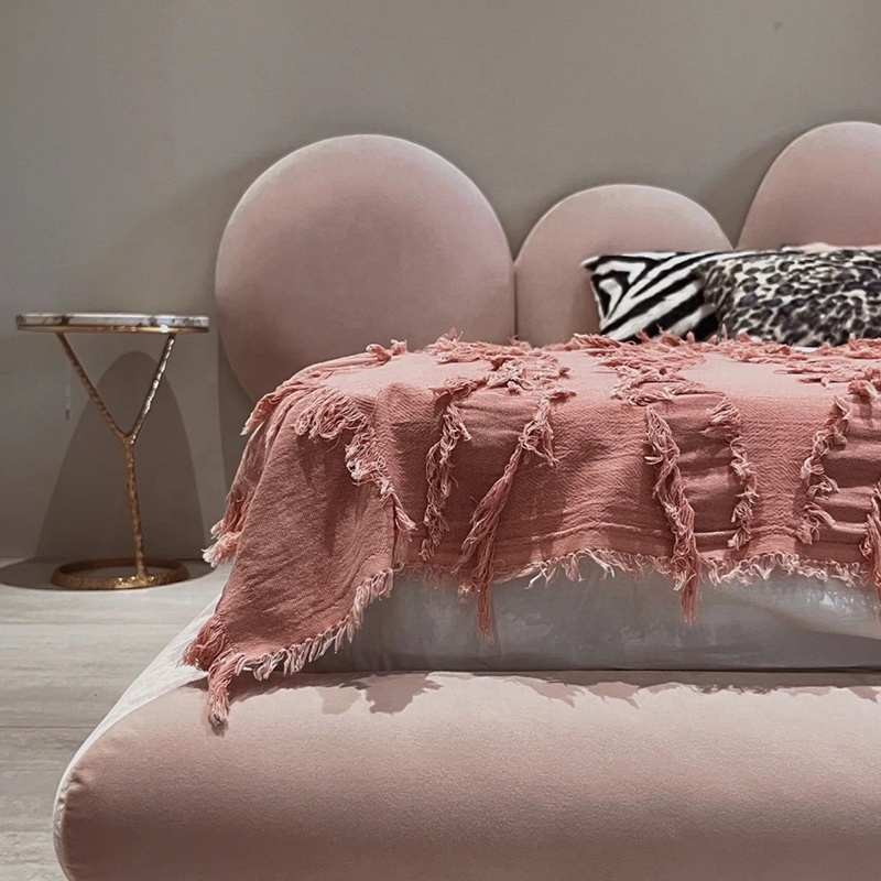 Modern Pink Princess Bedroom Furniture strong and Durable beds Full/Queen Size with fabric upholster bed frame