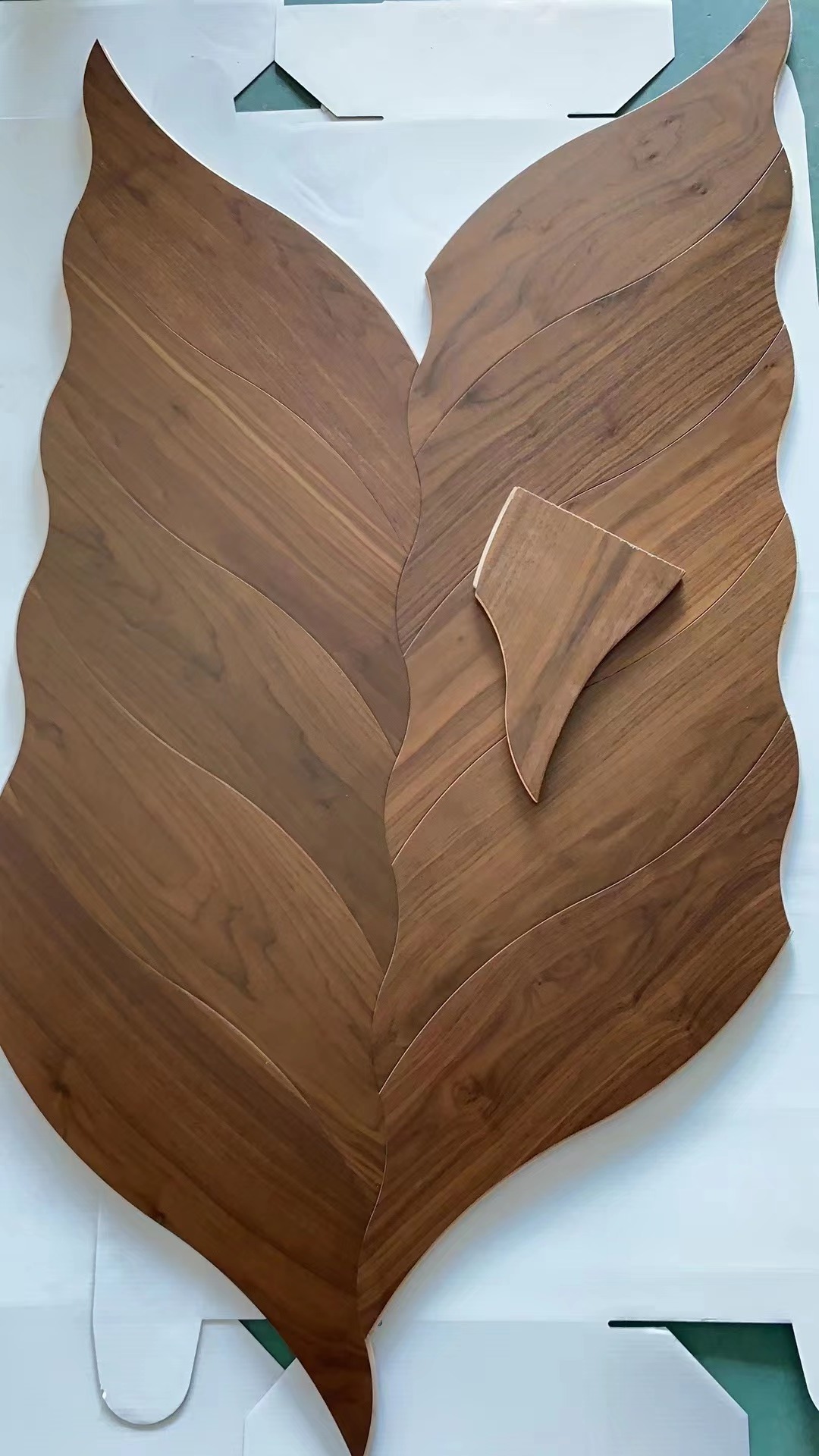 Unique Walnut Leaf Design Solid Parquet Prices Wood Floor Bedroom Tiles