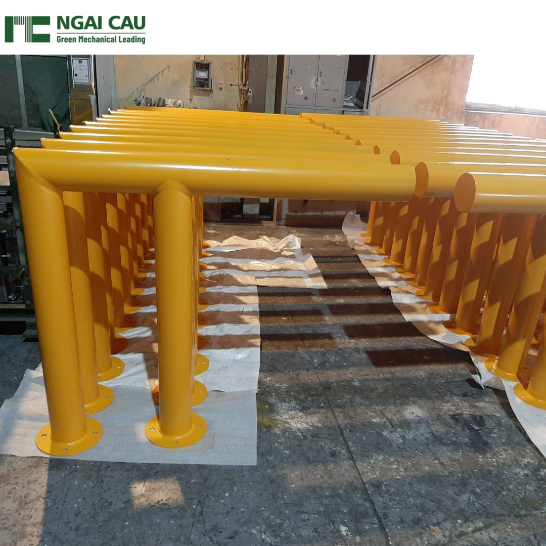 Top Selling Product From Viet Nam Manufacturer: Safety Bollards-  Metal Driveway Barricades (Removable)