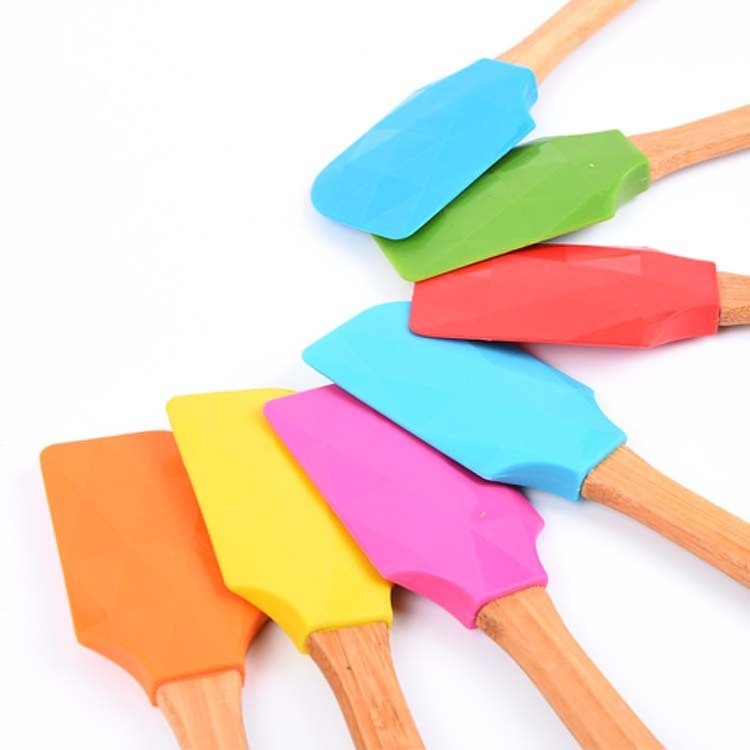 Yongli Silicone Spatula Wooden Handle Non-Stick Kitchen Utensils for Baking and Cooking, Heat Resistant Silicone Scraper