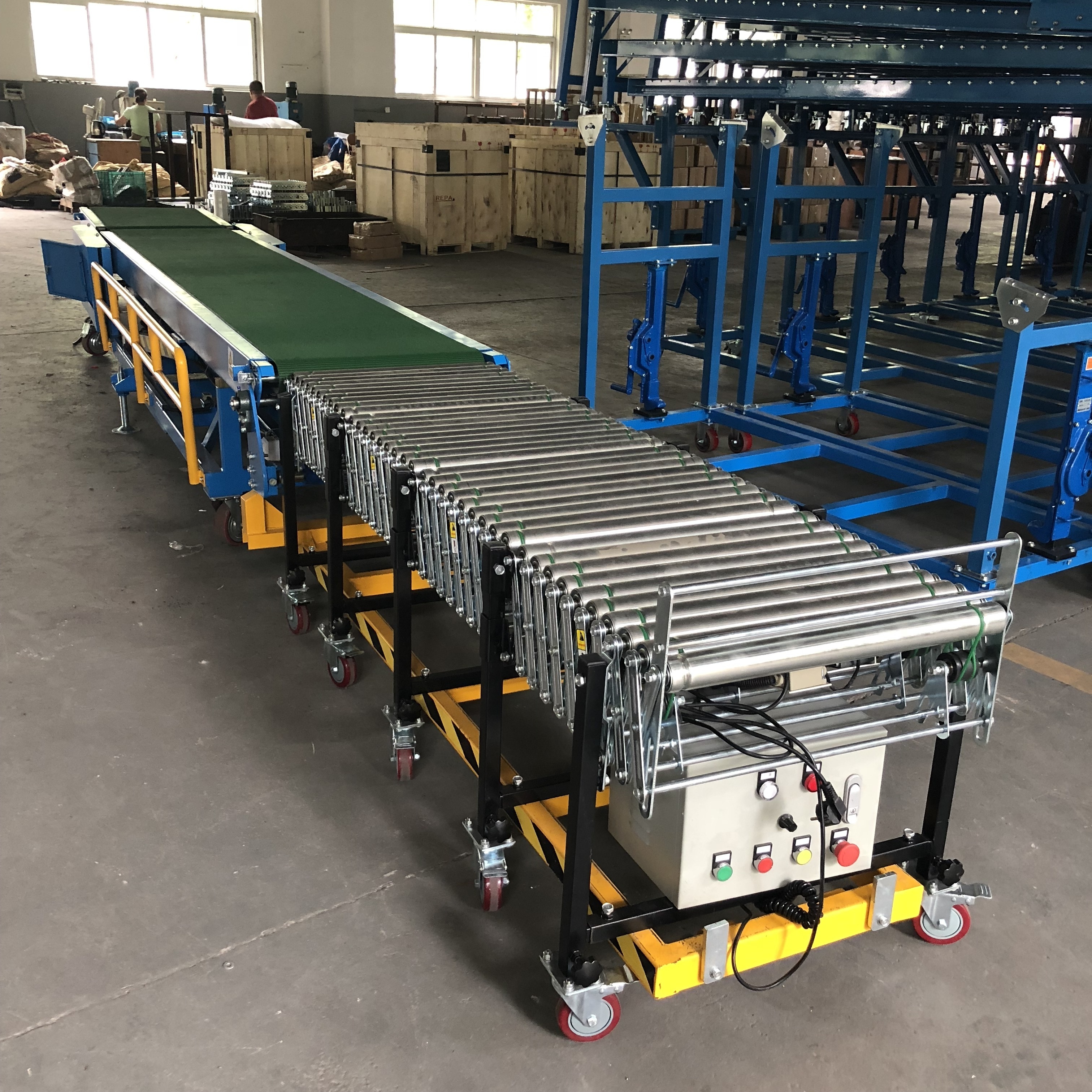 Movable Carton Loading Conveyor Truck Unloading And Loading  Conveyor  vehicle loading