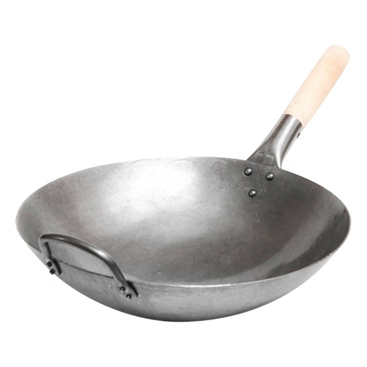 Traditional Chinese Hand made Carbon Steel Wok Pan with Wooden Handle for Gas Stoves