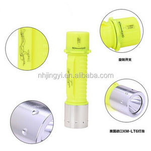 waterproof IP68 high bright T6 AA battery good quality diving led flashlight