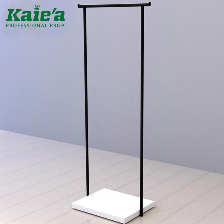 Simple white metal clothes rack floor freestanding 5 tier clothing rack display shelf