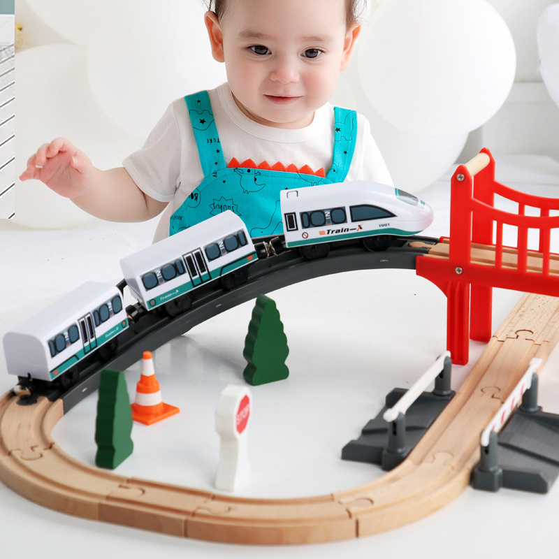 24 section hot sale children's wooden train track toys wooden train track toys 2024 new on new