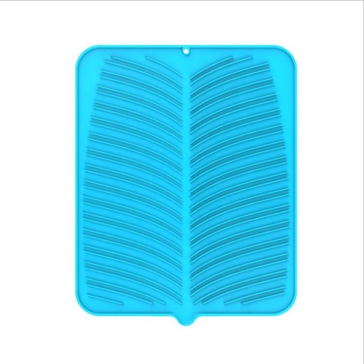 2024 Hot Insulation Silicone Counter Top Drain Pad 16 * 14 Inches Extra Large Dish Sink Drying Mat with Diversion Trough