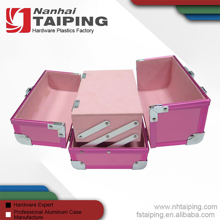 Pink Surface Aluminum Cosmetic Make Up Case