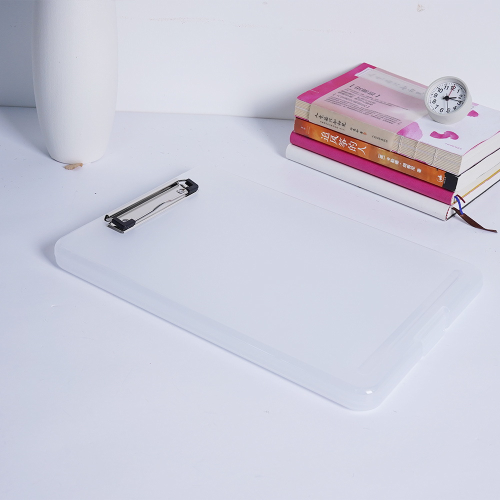 A4 Size Plastic Nursing Foldable Clipboard with Storage