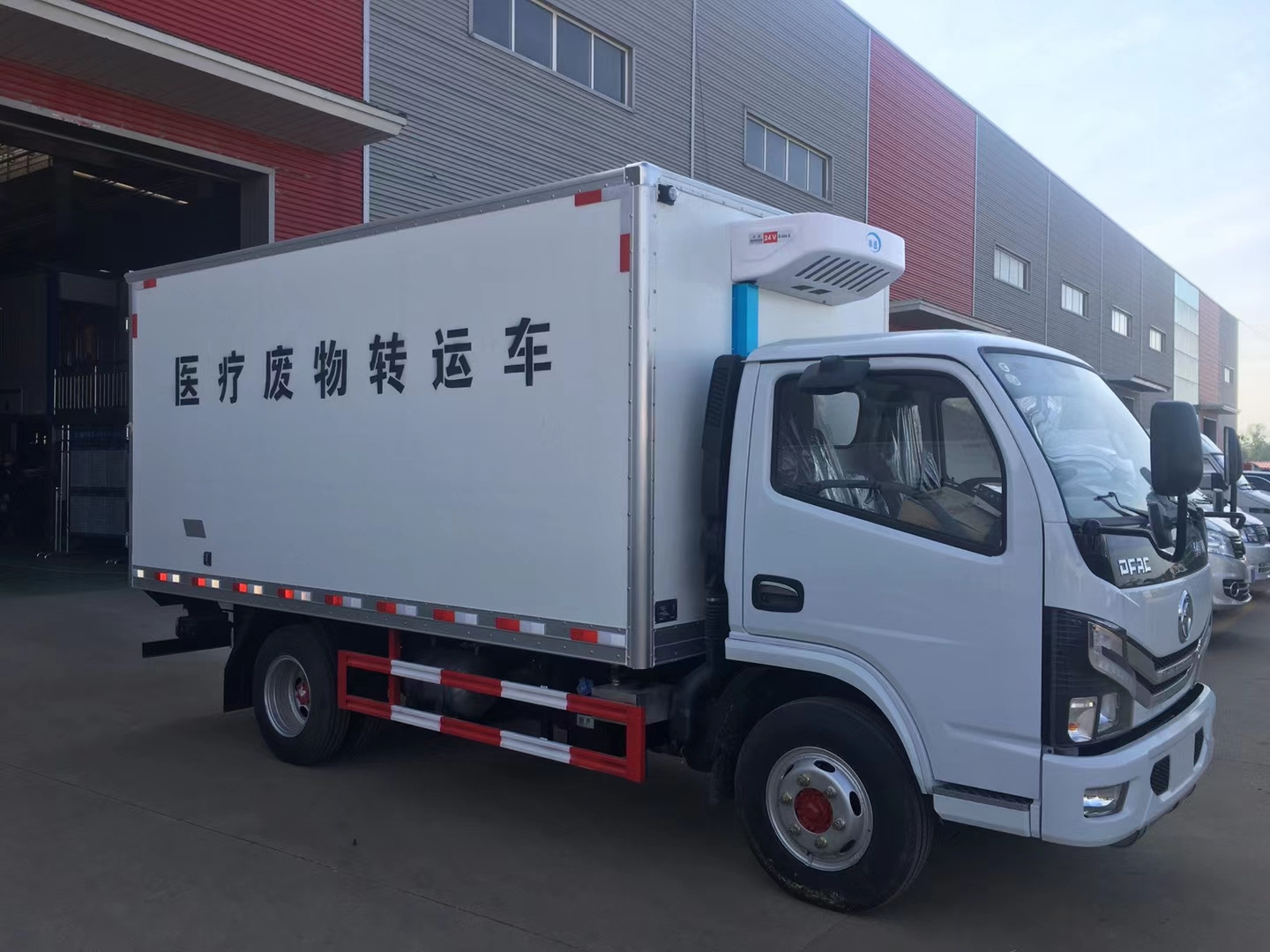 ISUZU 4x2 refrigerator truck 5 ton transport truck vaccine medicine for sale