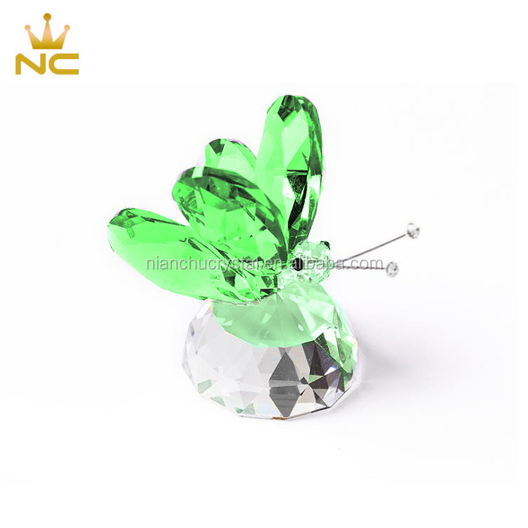 Elegant Diamond Glass Crystal Butterfly Ornament Crystal Butterfly Figurines For Guests Souvenirs Wedding Favors