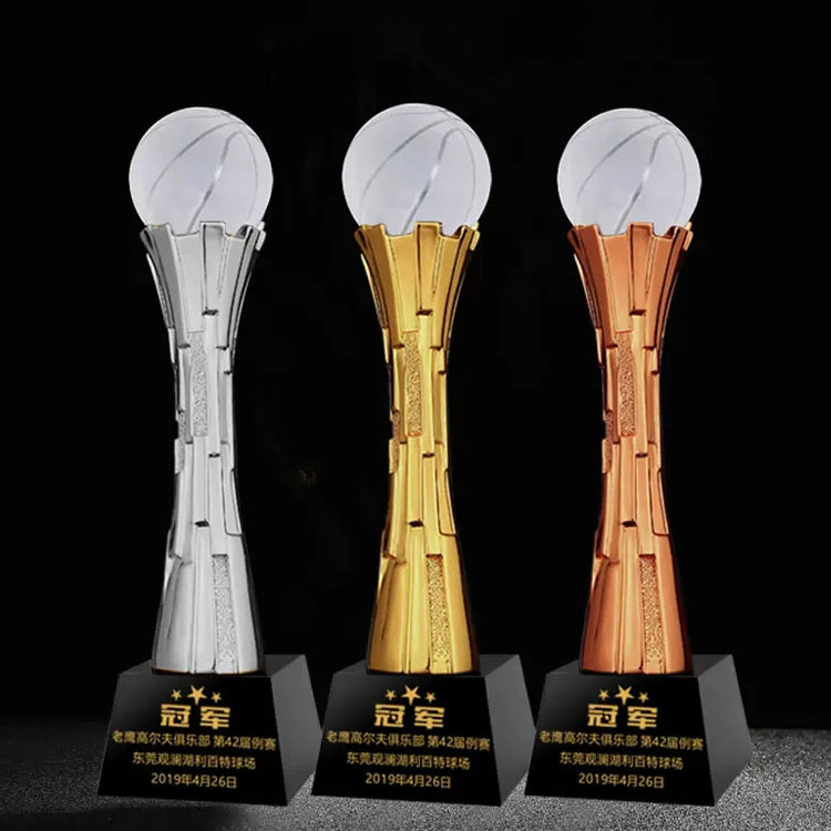 Cheap Plastic Trophies Manufacturer Football Soccer Customized Crystal Gold Soccer Ball Trophy Award For Basketball