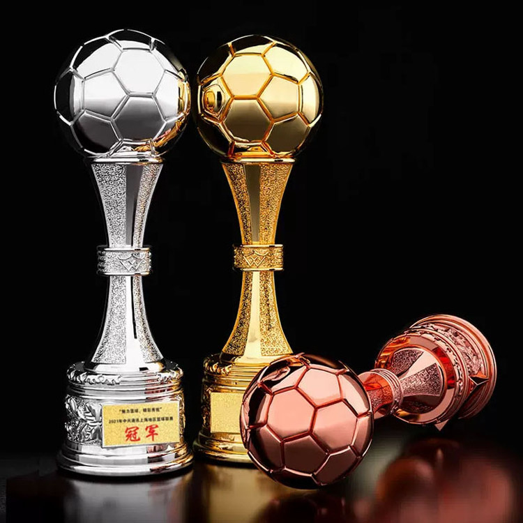 Cheap Plastic Trophies Manufacturer Football Soccer Customized Crystal Gold Soccer Ball Trophy Award For Basketball